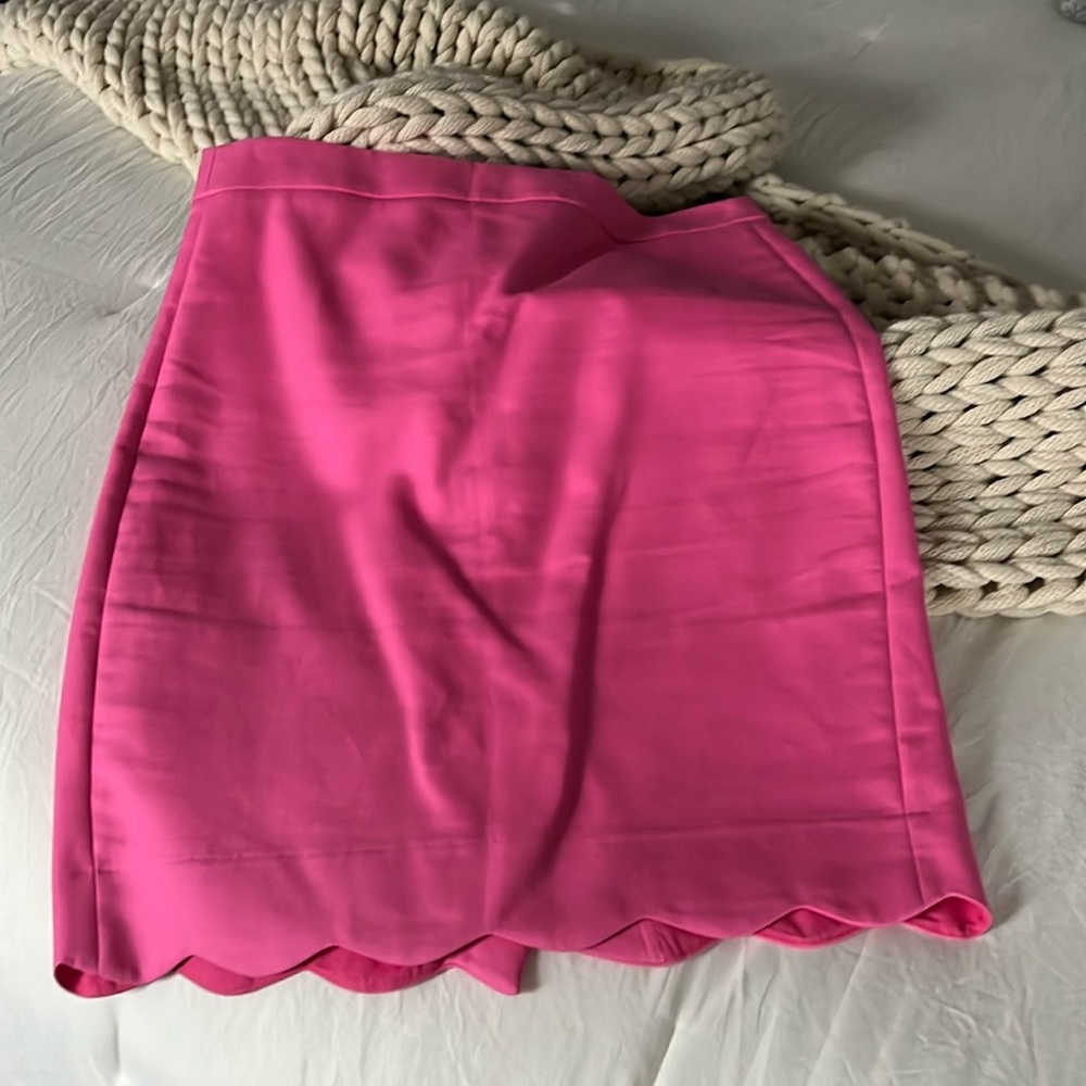 JCrew scallop edged pencil skirt. Beautiful bright pink just in time for spring